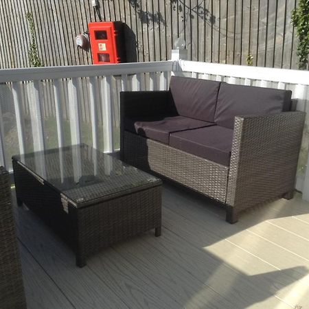 Mollys Retreat Pet Friendly Three Bed Caravan With Small Garden Newquay Bay Resort Quieter Area Of Park Exteriör bild